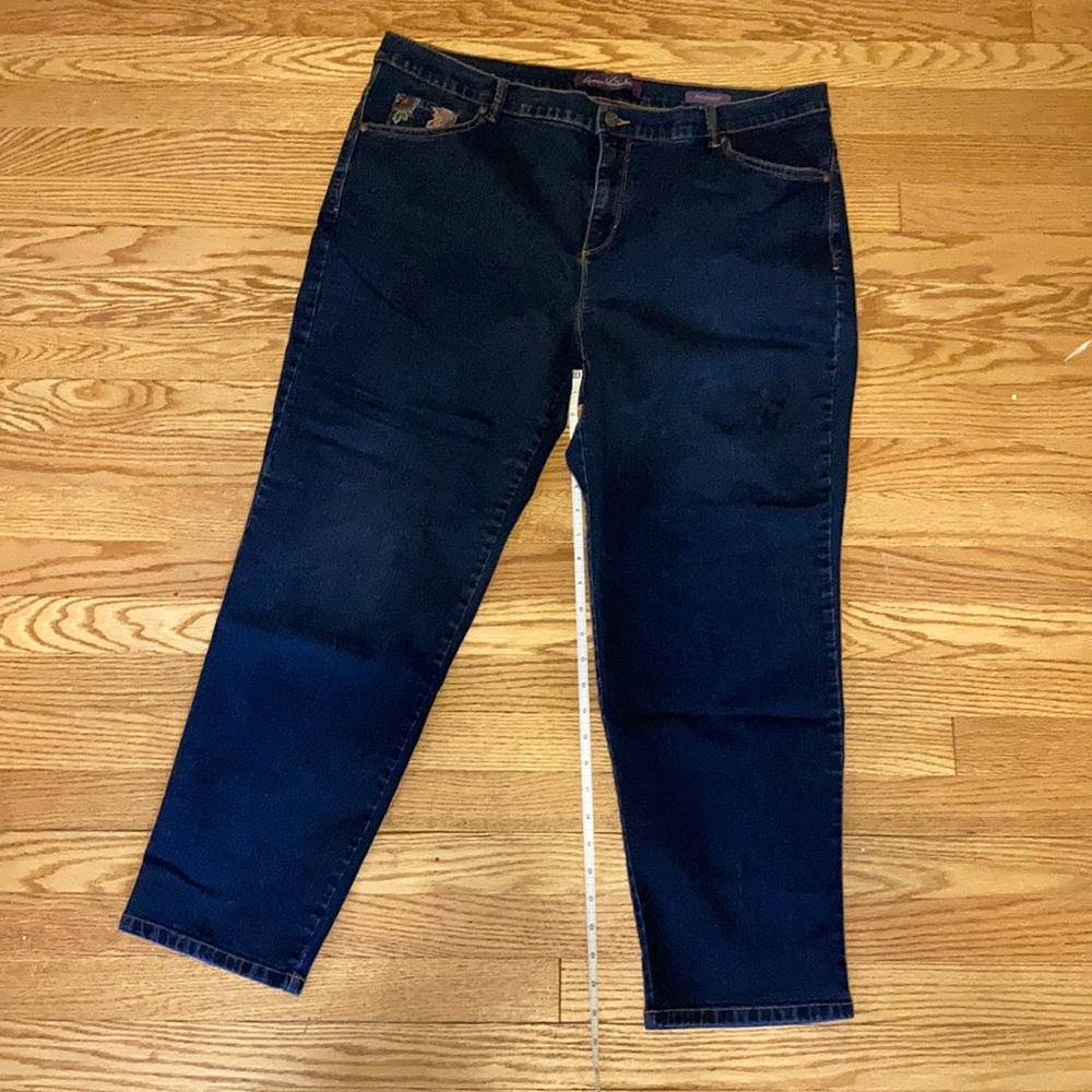 Gloria Vanderbilt 18W embroidered Amanda jeans